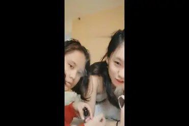 Bokep Indo LDR Cewek Selingkuh Live Ngentot Cowok Lain Skandal HD 2025 poster